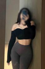Soy Elenor joven de hermoso rostro y cuerpo exuberante
