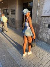 SOY CATALEYA UNA MORENA DE CULO GRANDE