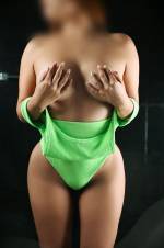 Hola soy una JOVEN de BUSTO muy grande Suave al tacto