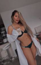 LINDA MODELO LATINA MUY GUARRILLA Y COMPLACIENTE