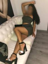 SEXY Y FOGOZA CHICA LATINA