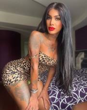 QUIERO FOLLARME A TI Y A TU ESPOSA