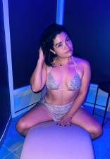 LATINA GUARRRAY CACHONDA