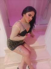 NENA TRANS MORENA RECIBE DURO POR EL CULO