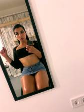QUIERO UNA POLLA MUY GRANDE