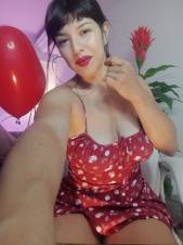 CHICA HERMOSA Y CONSENTIDORA
