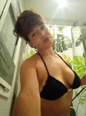 HERMOSA LATINA PROVOCANDO DESEO