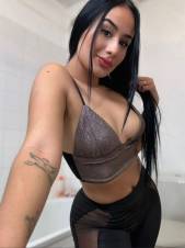 SARA TODA UNA LATINA CARIÑOSA