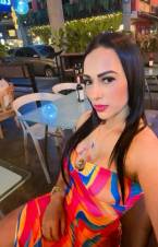 SOY UNA CHICA TRAVIESA BUSCO CABALLEROS SOLVENTES PARA LA DIVERSION