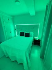 Estupenda y sexis habitaciones de lujo en ALMERIA ROQUETAS DE MAR AGUADULCE Llámanos te informamos