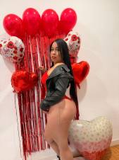 SOY CANDY ME ENCANTA QUE COMAN EL COÑO BIEN RICO 24/7