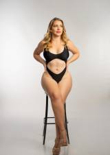 VALENTINA HERMOSO LATINA RUBIA DE OJOS VERDES CAUTIVADORES , PISO PRIVADO MARBELLA!