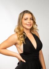 VALENTINA  Encanto, Pasión y Compañía Inolvidable