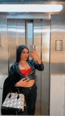 Soy una mujer educada y con personalidad única