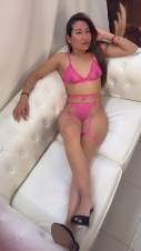 NICE TO MEET YOU. MY NAME IS LUCIANA., A SPECTACULAR WOMAN WITH GREEN EYES!