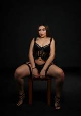 QUIERO COMERME TU POLLA Y QUE TE CORRAS EN MI CARA