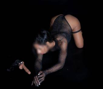 ALEKA, VENEZOLANA DOMINANTE TE ESPERA PARA UN BUEN REPASO