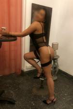 Colombiana super top y complaciente