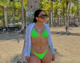 MICHELL HERMOSA LATINA