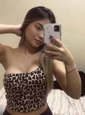 SOY UNA LATINA GUAPA PECHO NATURAL * * * *