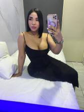 Descubre el placer sin límites en mis brazos
